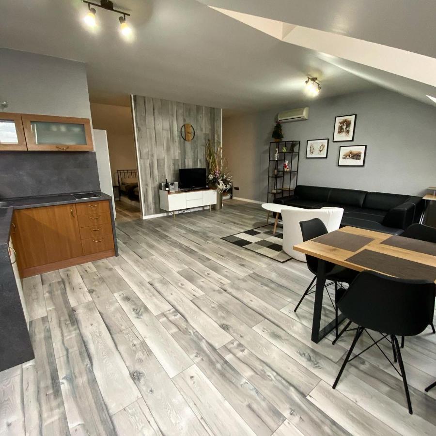 Apartments Renesance Бойнице Экстерьер фото
