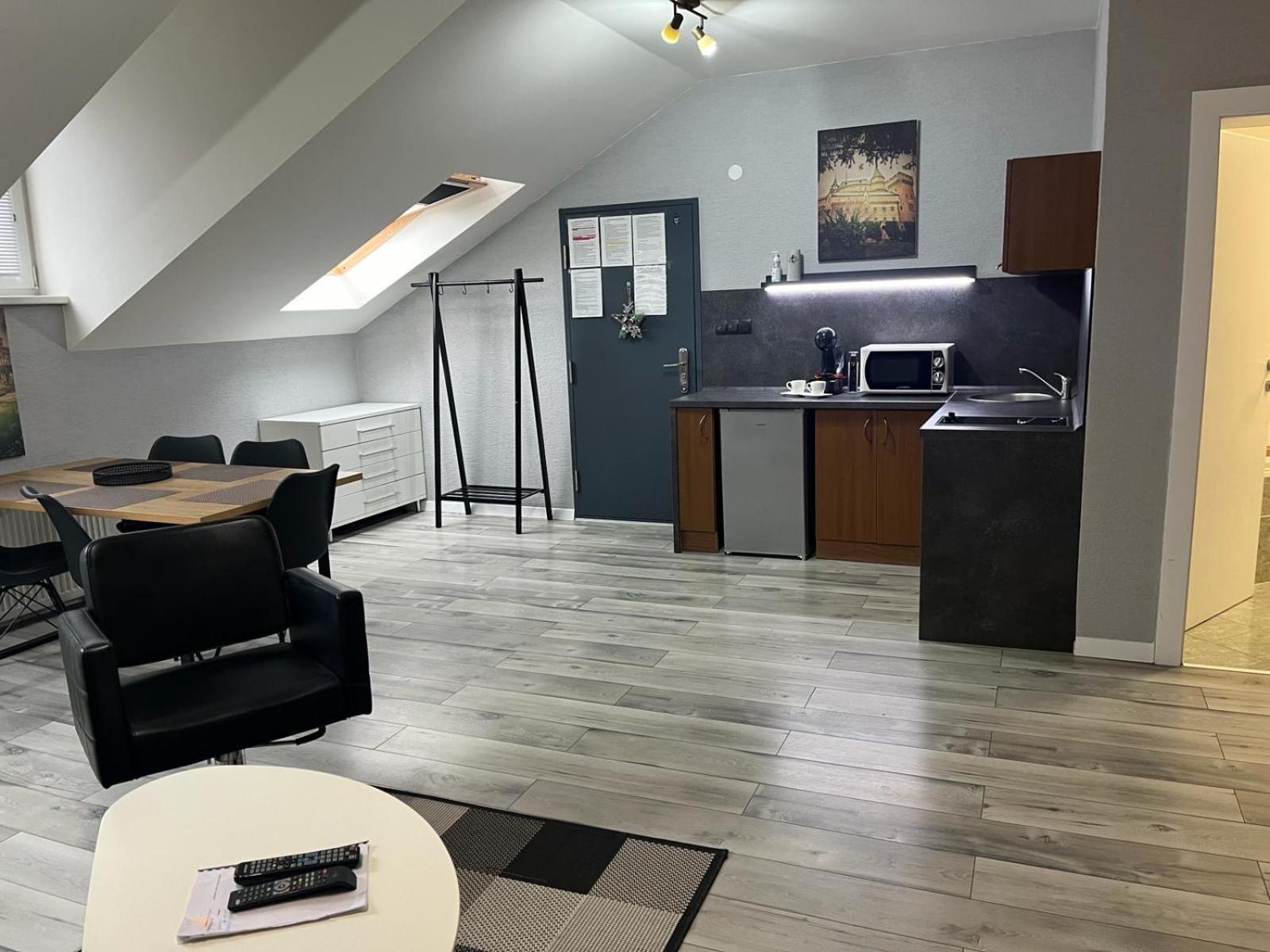 Apartments Renesance Бойнице Экстерьер фото